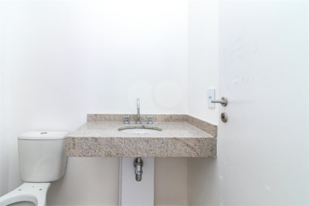 Apartamento à venda com 3 quartos, sendo 1 suíte, em Vila Mariana, São Paulo, SP