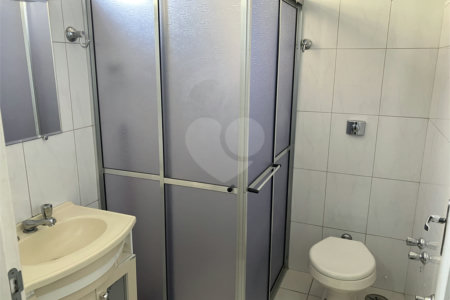 Casa Térrea à venda com 4 quartos, sendo 2 suítes, em Jardim Santa Rosália, Sorocaba, SP
