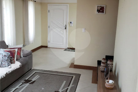Casa à venda com 6 quartos, sendo 3 suítes, em Alto Ipiranga, Mogi das Cruzes, SP