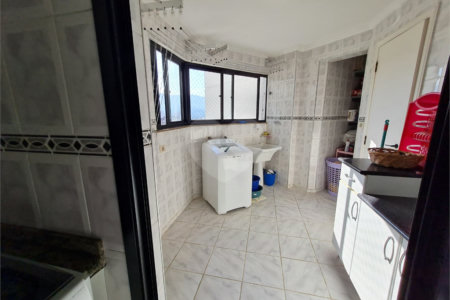 Apartamento à venda com 3 quartos, sendo 2 suítes,  em Vila Mogilar, Mogi das Cruzes, SP