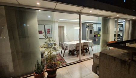 Apartamento à venda com 2 quartos, sendo 1 suíte,  em Saúde, São Paulo, SP
