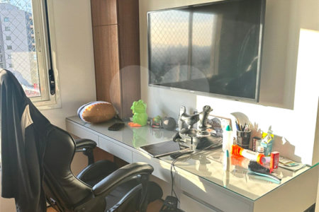 Apartamento à venda com 4 quartos, sendo 3 suítes, em Alto de Pinheiros, São Paulo, SP