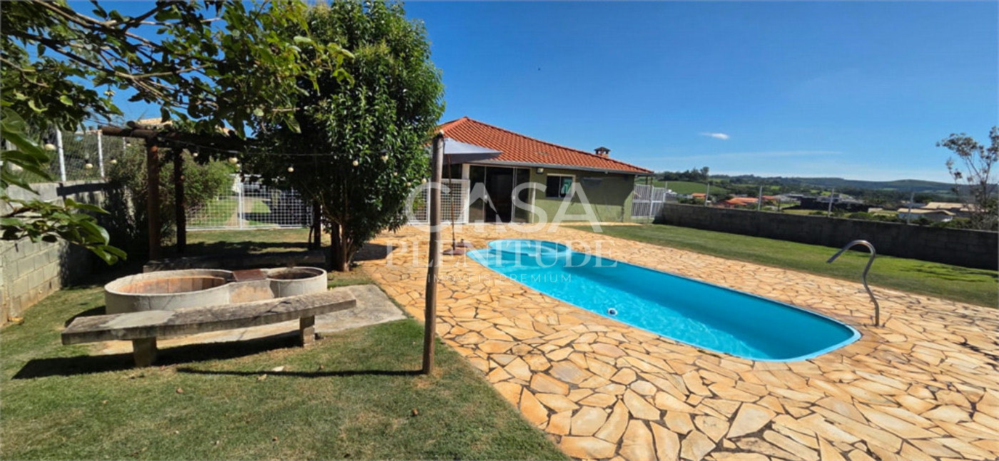 Casa em condomínio à venda ou para alugar com 3 quartos, sendo 1 suíte,  em Village da Serra, Araçoiaba da Serra, SP