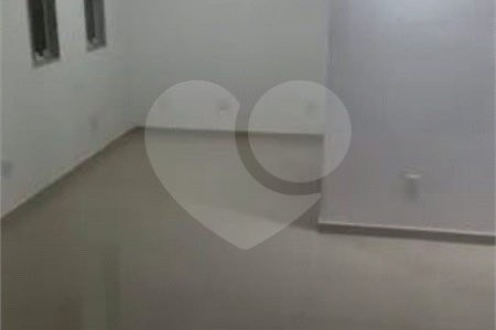 Casa à venda com 4 quartos, sendo 1 suíte, no condomínio River Plate, Rio de Janeiro - RJ