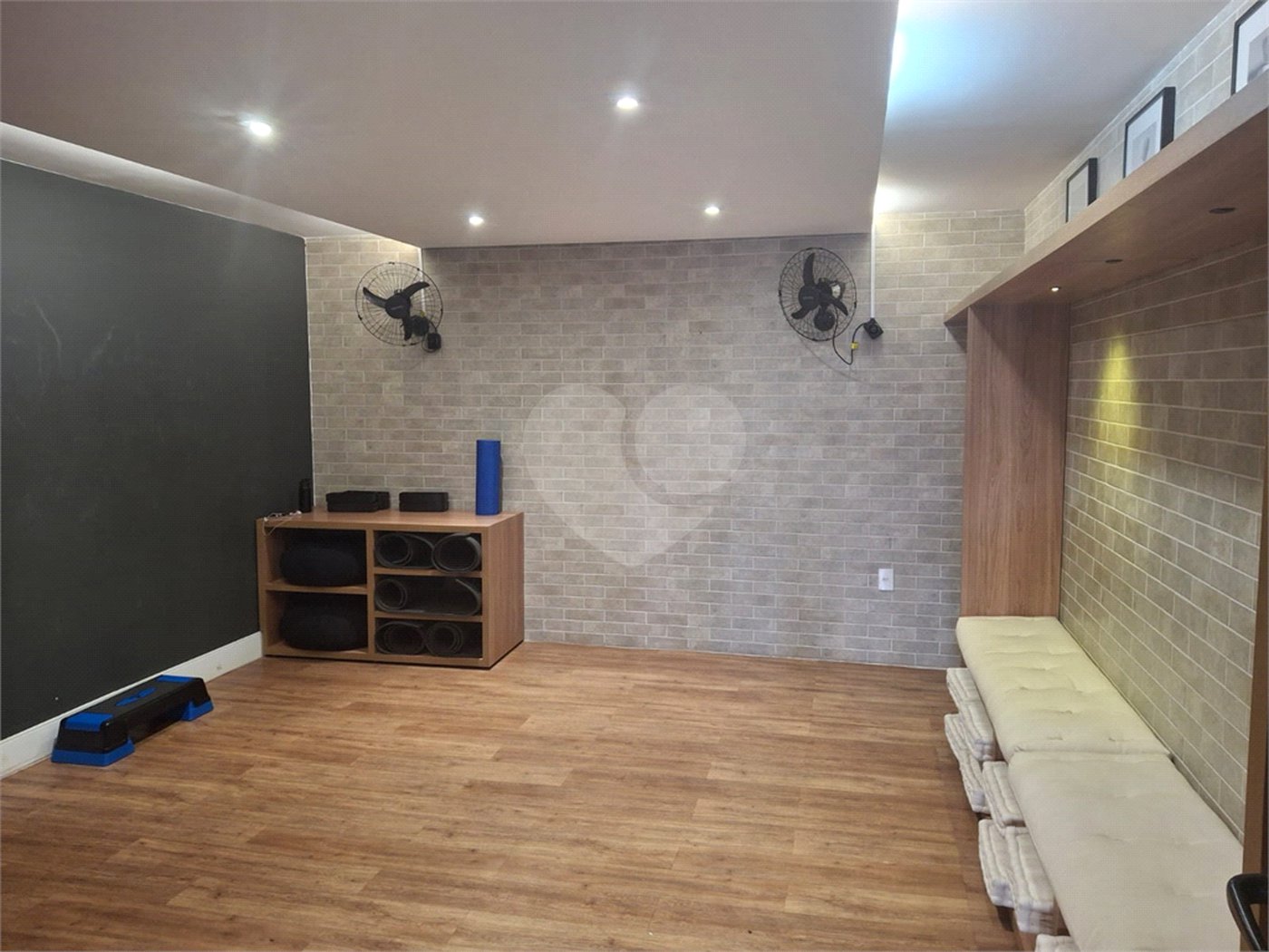 Apartamento à venda com 2 quartos, sendo 1 suíte,  em Ferreira, São Paulo, SP