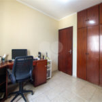 Casa à venda com 3 quartos, sendo 1 suíte, em Chácara Inglesa, São Paulo, SP