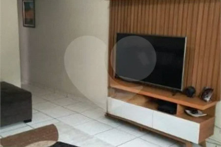 Sobrado com 246m², 3 quartos, sendo 1 suíte, 7 vagas de garagem, à venda no Jd das Maravilhas, em Santo André