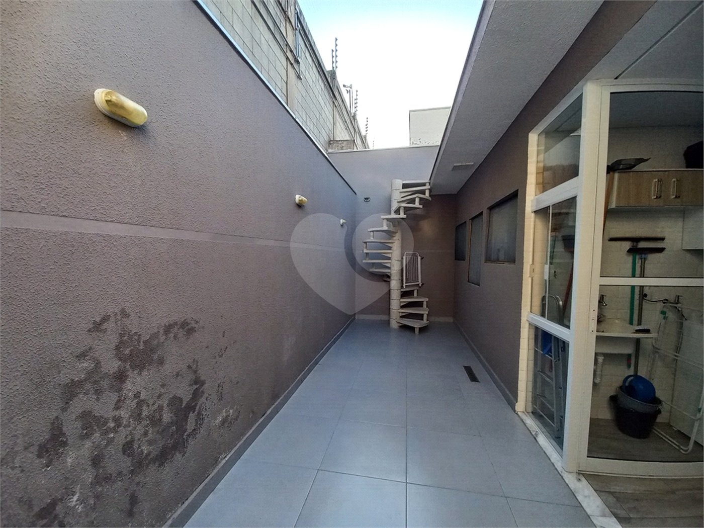 Casa à venda com 2 quartos, sendo 1 suíte, no condomínio Horto Florestal Villagio, Sorocaba - SP