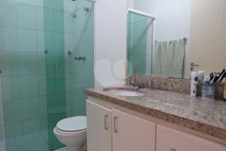 Casa à venda com 3 quartos, sendo 1 suíte, no condomínio Taquaral Village, São Paulo - SP