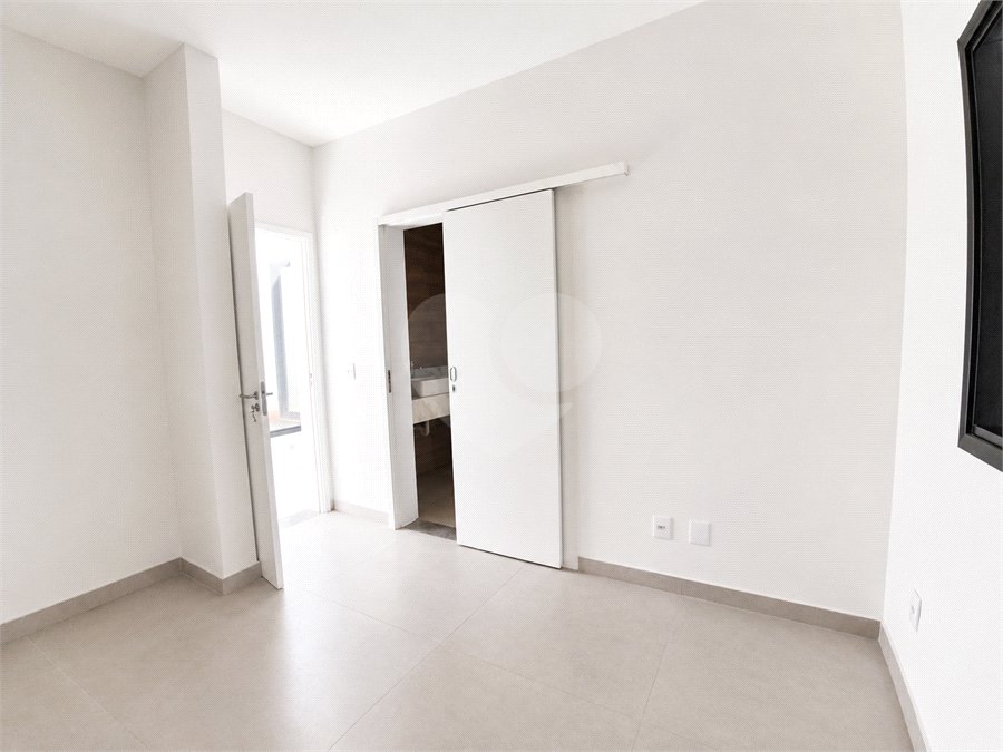 Casa à venda com 3 suítes no condomínio Campos do Conde I e II, Sorocaba - SP