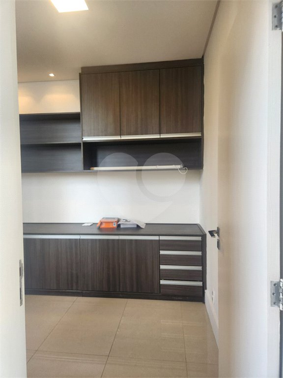 Casa à venda ou para alugar com 4 suítes no condomínio Residencial Jaguary, São José dos Campos - SP