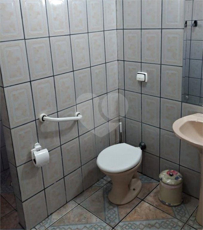 Casa à venda com 4 quartos, sendo 1 suíte, em Cidade Kemel, Poá, SP