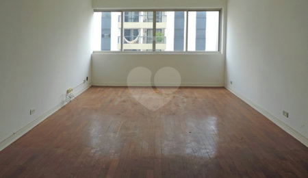 Apartamento à venda com 3 quartos, sendo 1 suíte, em Cidade Monções, São Paulo, SP