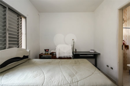 Sobrado à venda com 3 quartos, sendo 2 suítes, em Vila Clarice, São Paulo, SP