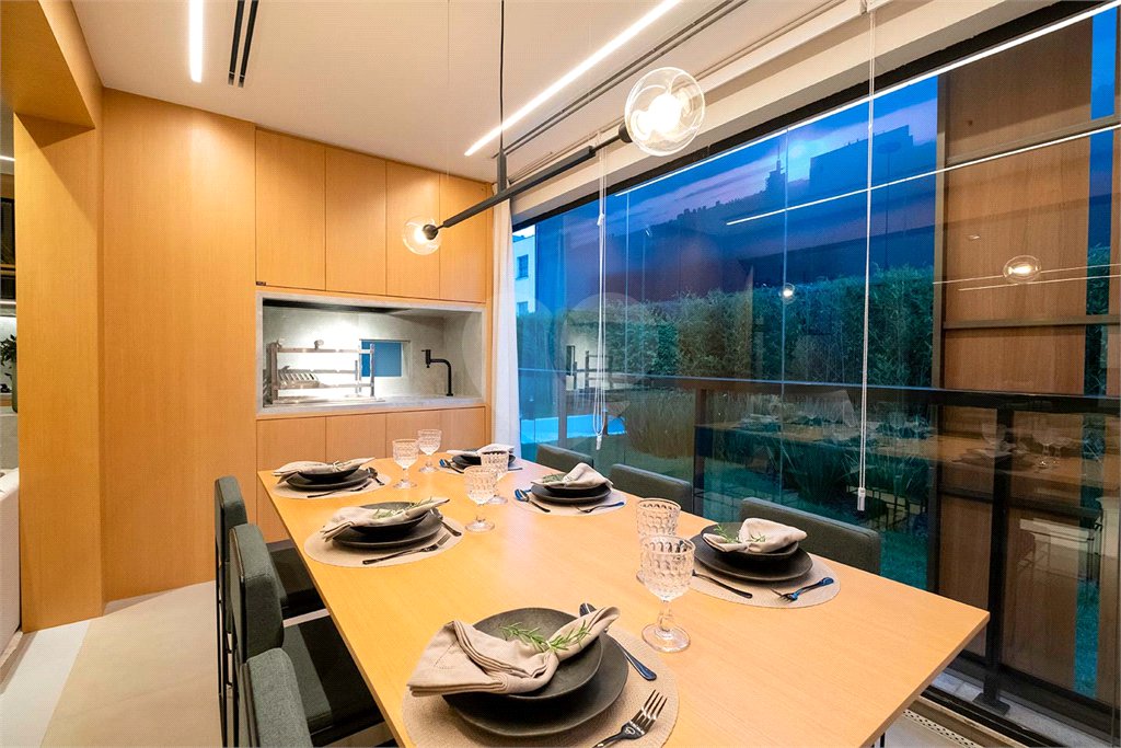 Apartamento à venda com 2 quartos, sendo 1 suíte, em Pinheiros, São Paulo, SP