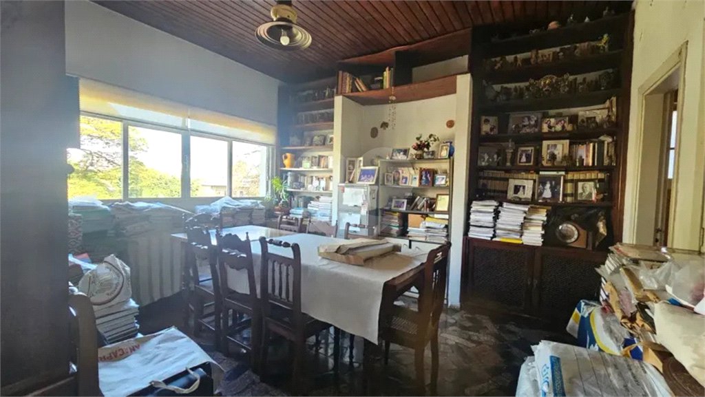 Sobrado à venda ou para alugar com 5 quartos, sendo 3 suítes, em Pacaembu, São Paulo, SP