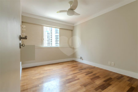 Apartamento à venda com 1 suíte em Indianópolis, São Paulo, SP