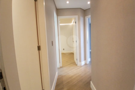 Apartamento à venda com 3 suítes em Santa Teresinha, São Paulo, SP