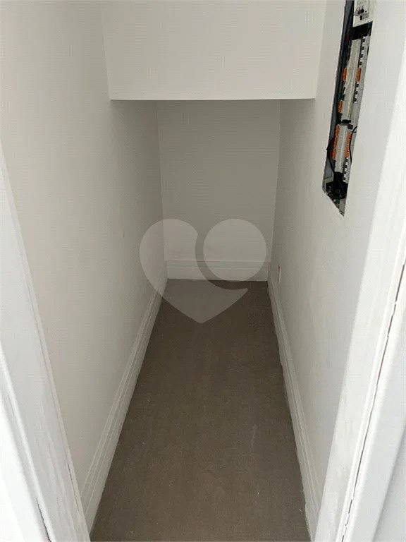Residencial Tremembe Casa Linda - 255 mts - 04 dormit sendo 02 suites , 5 wcs - 04 vagas