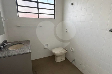 Sobrado à venda com 4 quartos, sendo 1 suíte,  em Vila Sônia, São Paulo, SP