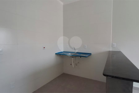 Casa de Vila à venda com 2 quartos em Jardim Santa Marta, Sorocaba, SP