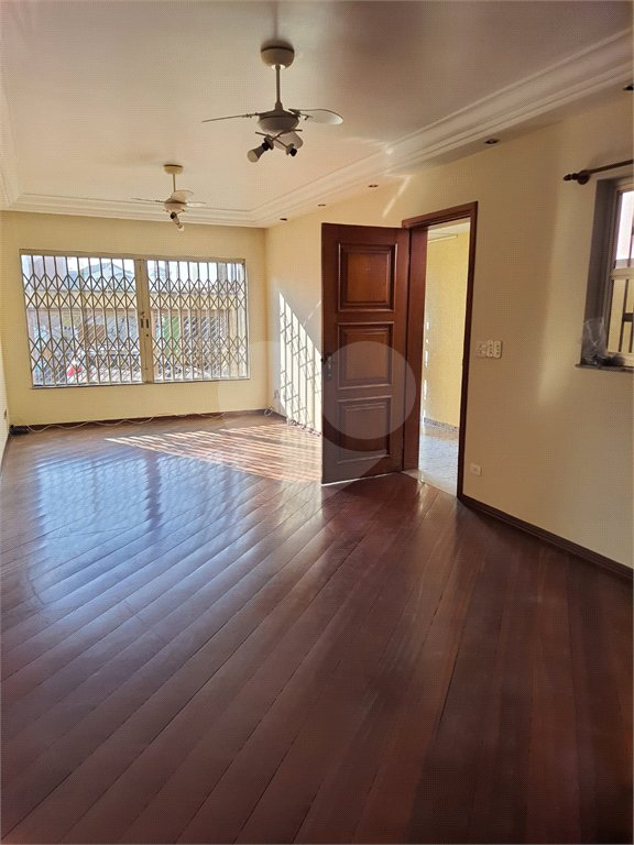 Sobrado à venda com 4 quartos, sendo 1 suíte, em Vila Pereira Barreto, São Paulo, SP