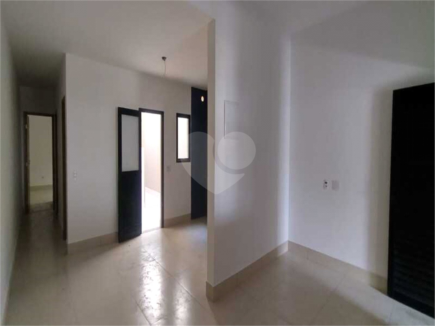 Casa à venda com 2 quartos, sendo 1 suíte, em Parque Residencial Sabiás, Indaiatuba, SP