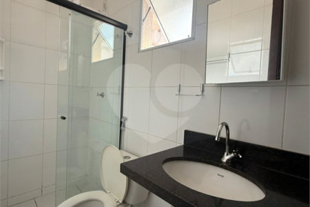 Sobrado à venda ou para alugar com 3 quartos, sendo 1 suíte, em Nossa Senhora Aparecida, Cuiabá, MT