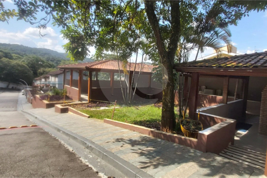 Casa à venda com 2 quartos no condomínio Parque das Araucárias, São Paulo - SP
