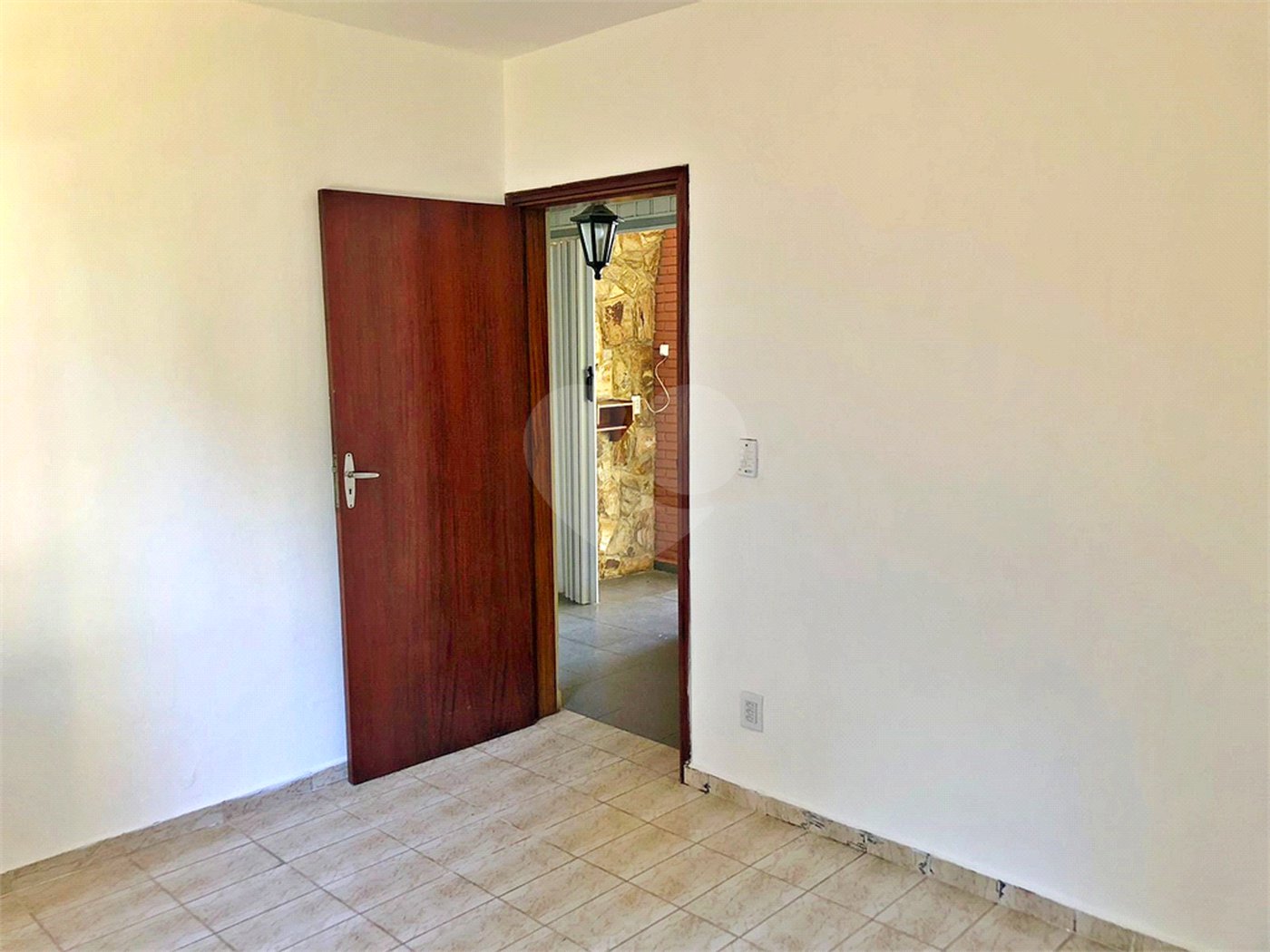 Casa à venda com 4 quartos, sendo 2 suítes, no condomínio Estância Marambaia, Vinhedo - SP