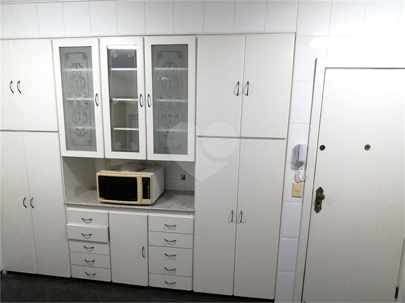 Apartamento à venda com 3 quartos, sendo 1 suíte, em Jardim Paulista, São Paulo, SP