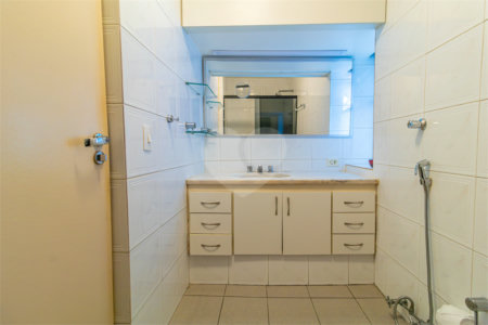 Apartamento à venda com 3 quartos em Santo Amaro, São Paulo, SP