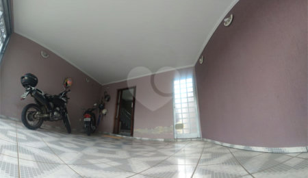 Sobrado à venda com 3 suítes em Vila Brasília, São Carlos, SP