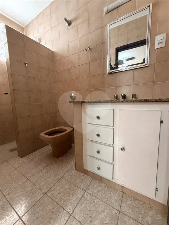 Excelente Casa de Esquina na Vila Monteiro – Oportunidade para Moradia ou Comércio