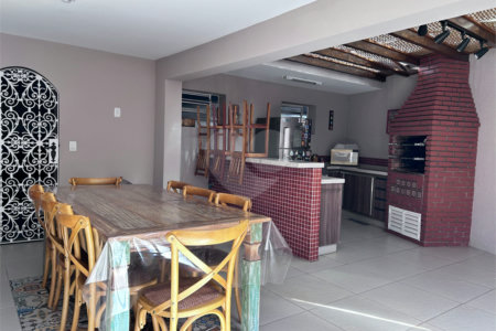 Casa à venda com 3 quartos, sendo 1 suíte, em Jardim do Lago, Jundiaí, SP