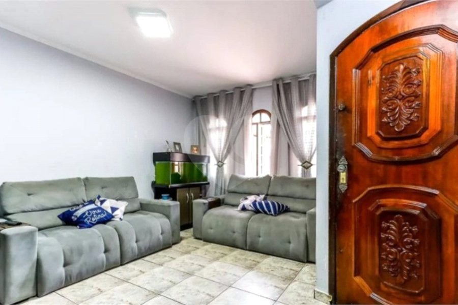 Sobrado à venda com 3 quartos, sendo 1 suíte, em Parque Edu Chaves, São Paulo, SP