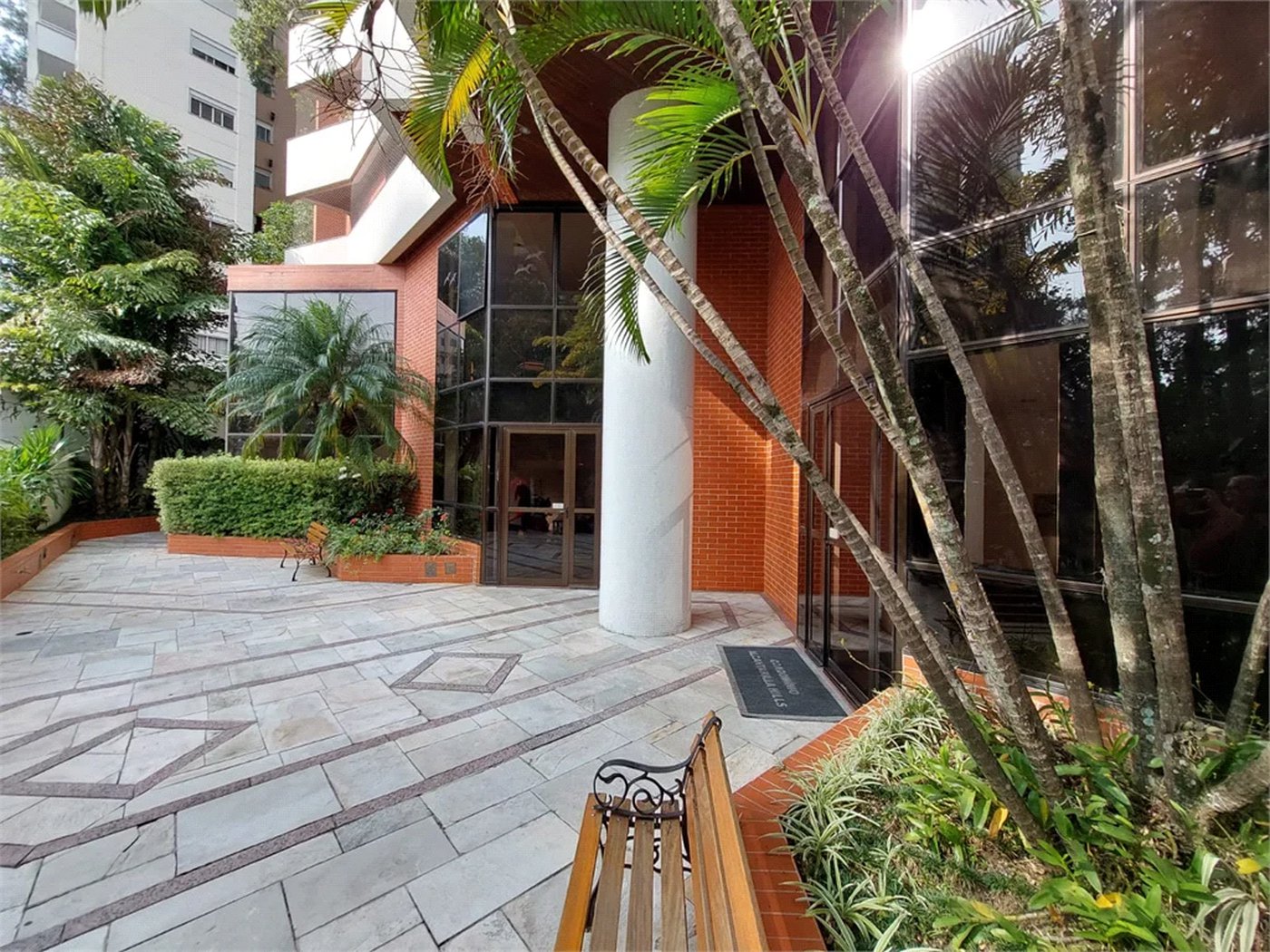Apartamento à venda com 3 quartos, sendo 1 suíte, em Vila Andrade, São Paulo, SP