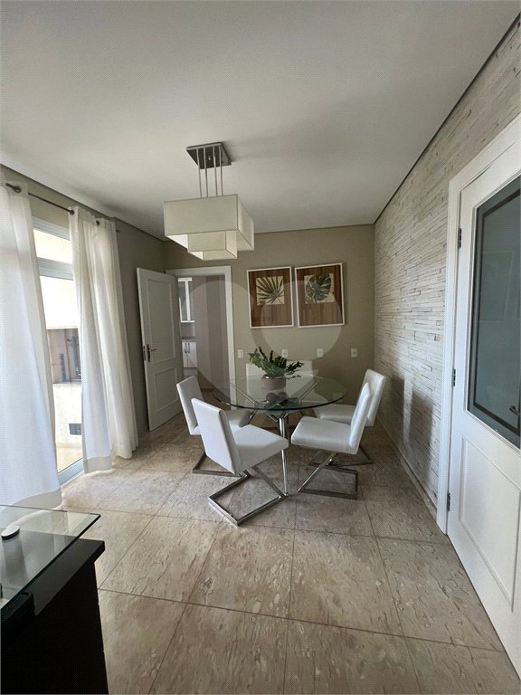 Apartamento à venda com 4 quartos, sendo 2 suítes,  em Vila Oliveira, Mogi das Cruzes, SP