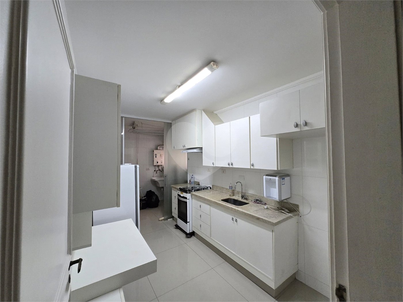 Apartamento à venda com 3 quartos, sendo 1 suíte, em Indianópolis, São Paulo, SP