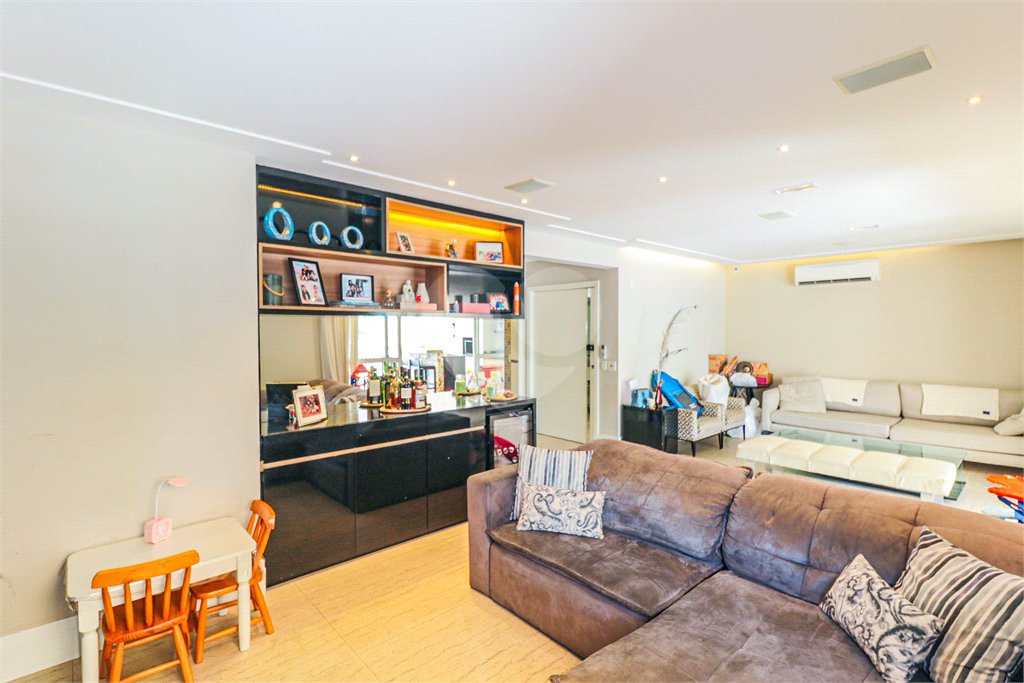 Apartamento à venda com 3 suítes em Brooklin, São Paulo, SP