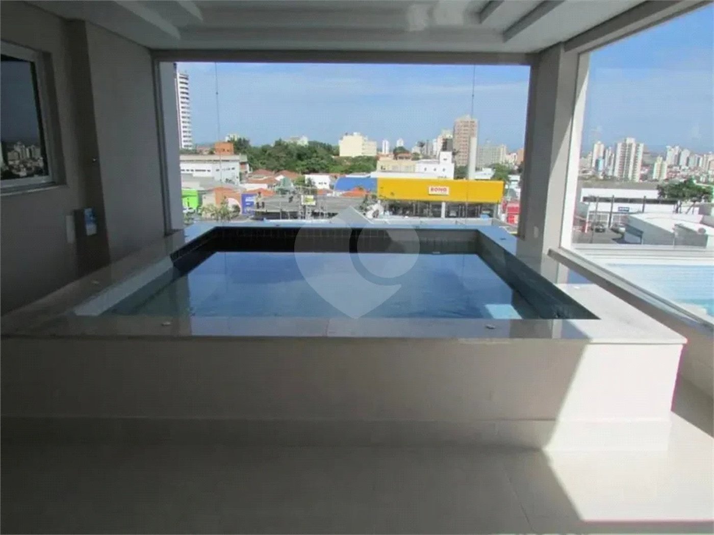 Apartamento no Edifício Bellagio, com 3 dormitórios, sol da manha e na modalidade porteira fechada.
