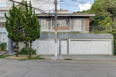 Sobrado à venda com 4 suítes em Alto da Boa Vista, São Paulo, SP