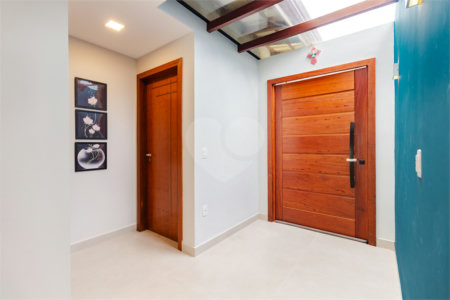Casa à venda com 3 quartos, sendo 2 suítes, em Caravelas, Armação dos Búzios, RJ