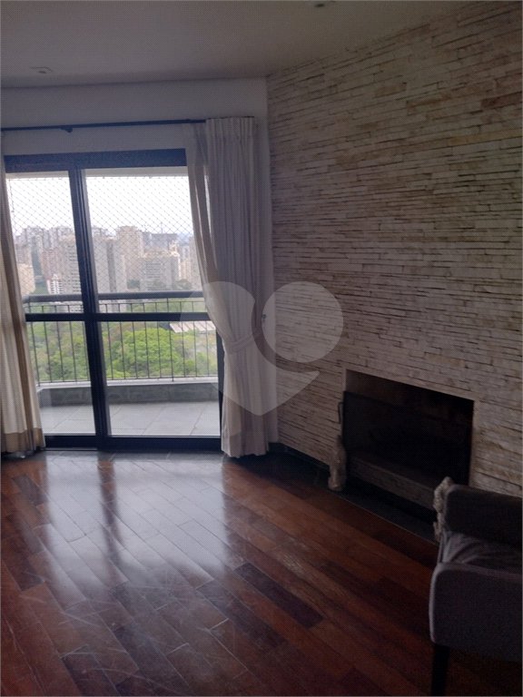 Apartamento à venda com 3 suítes em Vila Suzana, São Paulo, SP