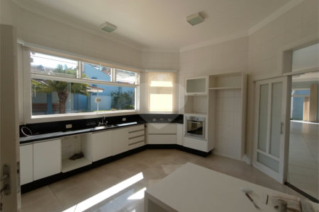 Casa à venda com 3 suítes em Vila Nastri, Itapetininga, SP