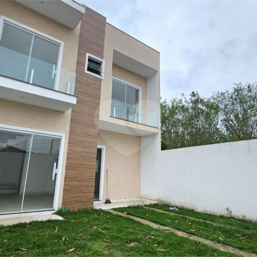 Casa à venda com 2 suítes no condomínio Loteamento Monte Libano, Rio de Janeiro - RJ