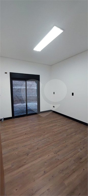 Casa à venda ou para alugar com 5 quartos, sendo 3 suítes, no condomínio Figueira Garden, Atibaia - SP