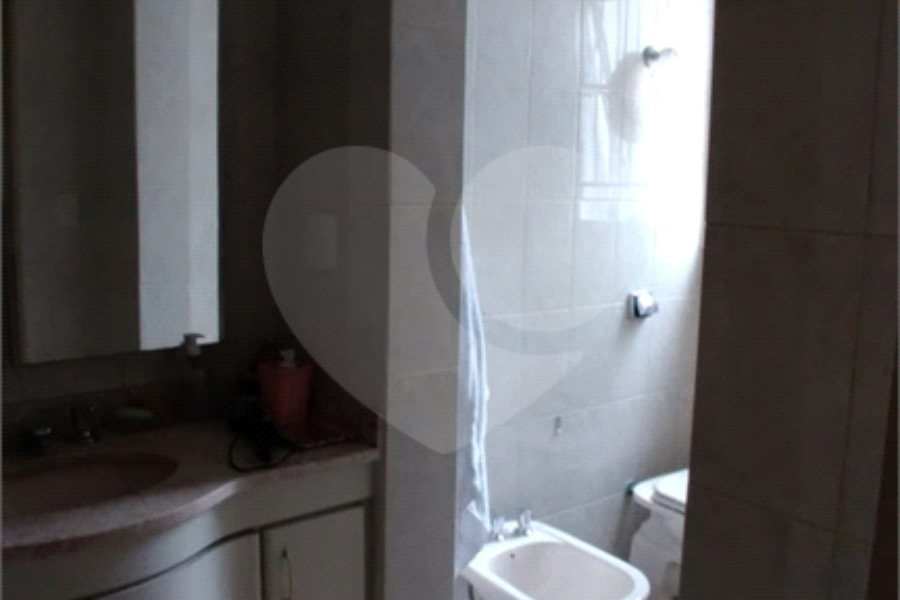 Apartamento à venda com 3 quartos, sendo 1 suíte, em Pinheiros, São Paulo, SP
