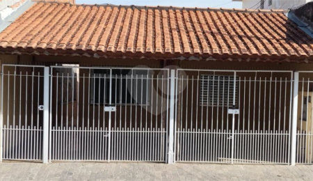 Casa Térrea à venda com 4 quartos, sendo 1 suíte,  em Tremembé, São Paulo, SP