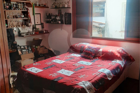 Casa à venda com 3 quartos, sendo 1 suíte,  no Centro, Mogi das Cruzes, SP